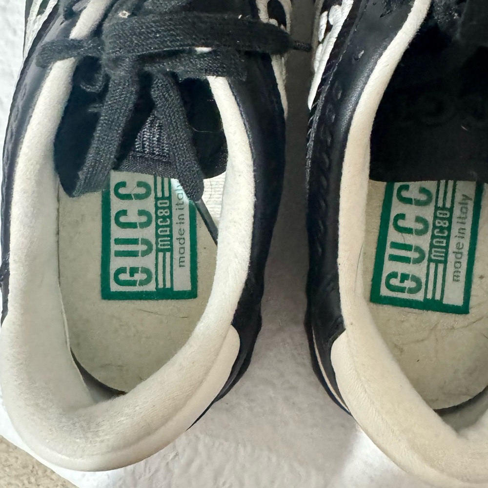 Gucci unisex Black and White Sneakers - Picture 4 of 6